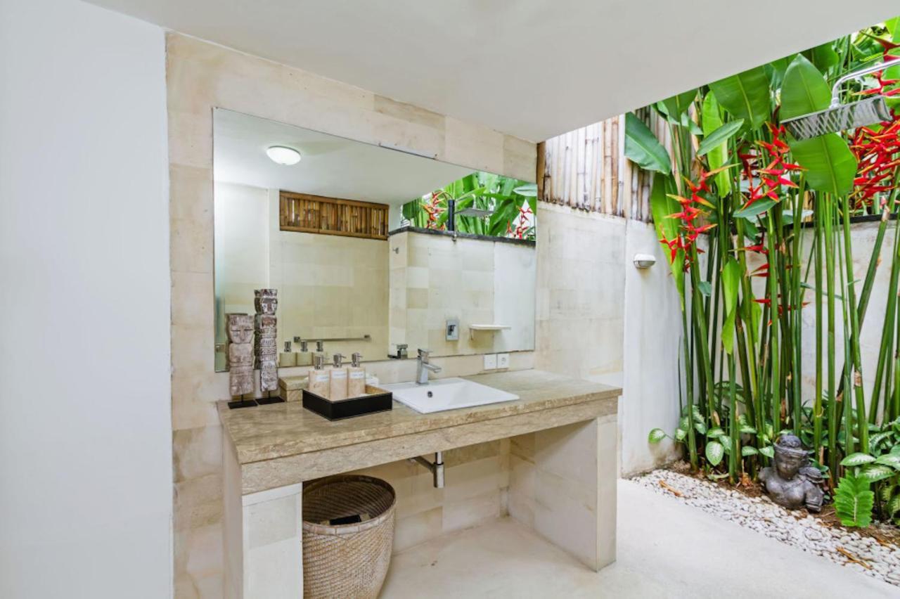 Villa Eindra Seminyak  Ngoại thất bức ảnh